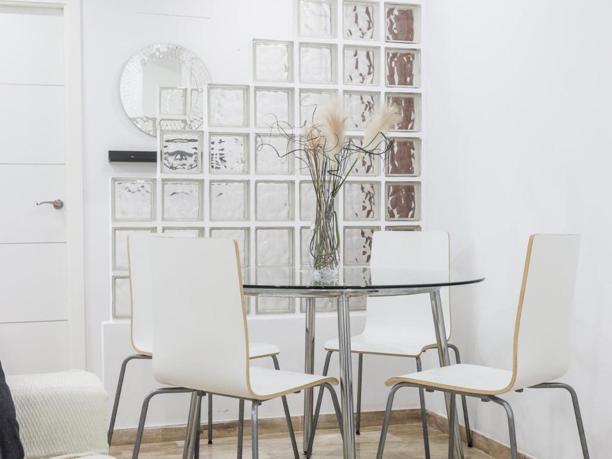 Bonito Apt En Cadiz Centro Renovado Bagian luar foto