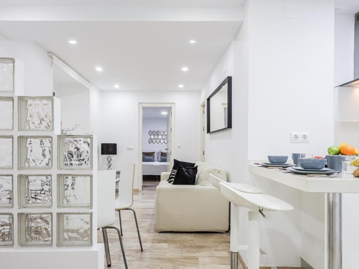 Bonito Apt En Cadiz Centro Renovado Bagian luar foto