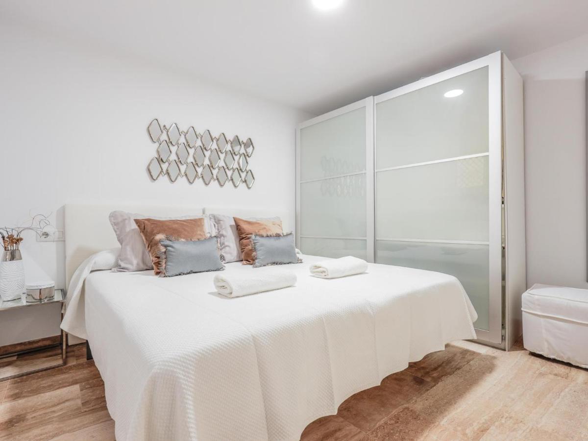 Bonito Apt En Cadiz Centro Renovado Bagian luar foto