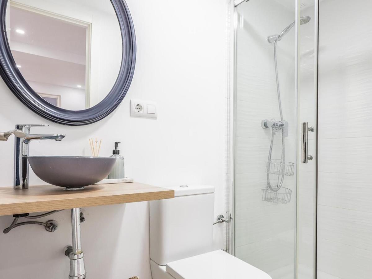 Bonito Apt En Cadiz Centro Renovado Bagian luar foto