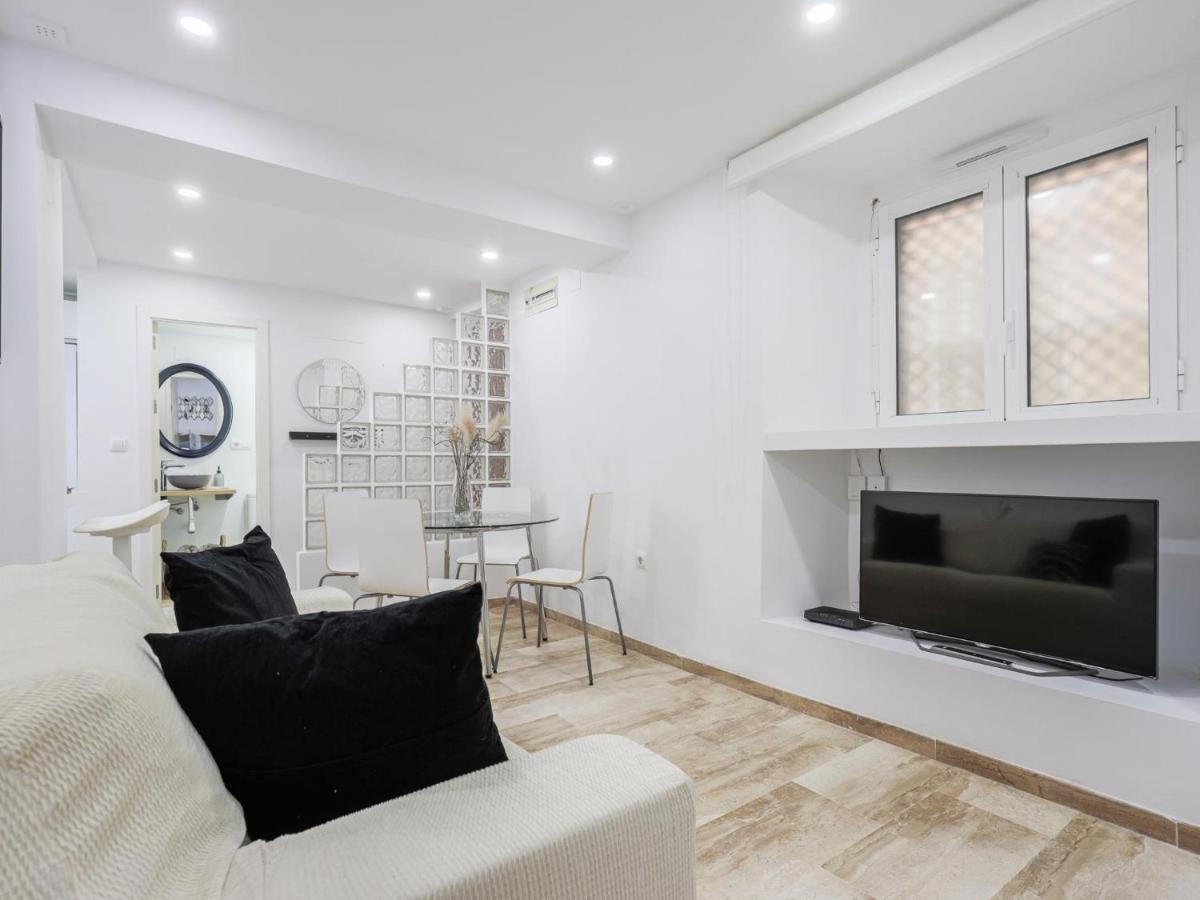 Bonito Apt En Cadiz Centro Renovado Bagian luar foto